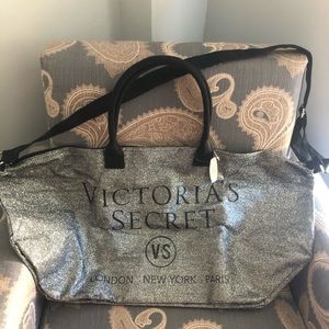 Victoria’s Secret Travel Weekender Bag